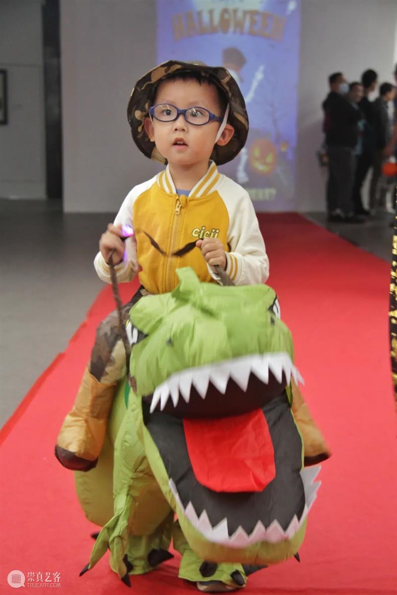 Trick or Treat 黎岸创艺之万圣节精彩回顾 美博艺术中心 万圣节 黎岸 小孩 鬼怪 逐家 糖果 群众 之中 人类 Halloween 崇真艺客